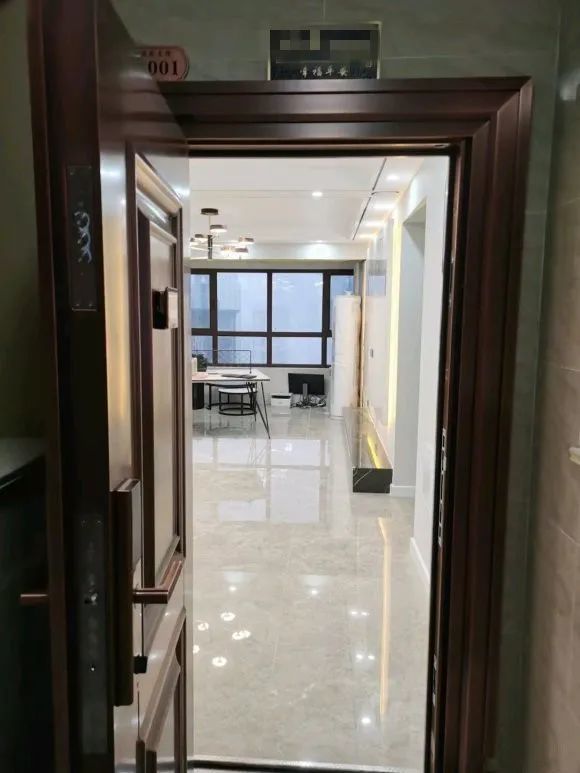 门洞比防盗门高怎么办(门洞比防盗门高怎么办图片)