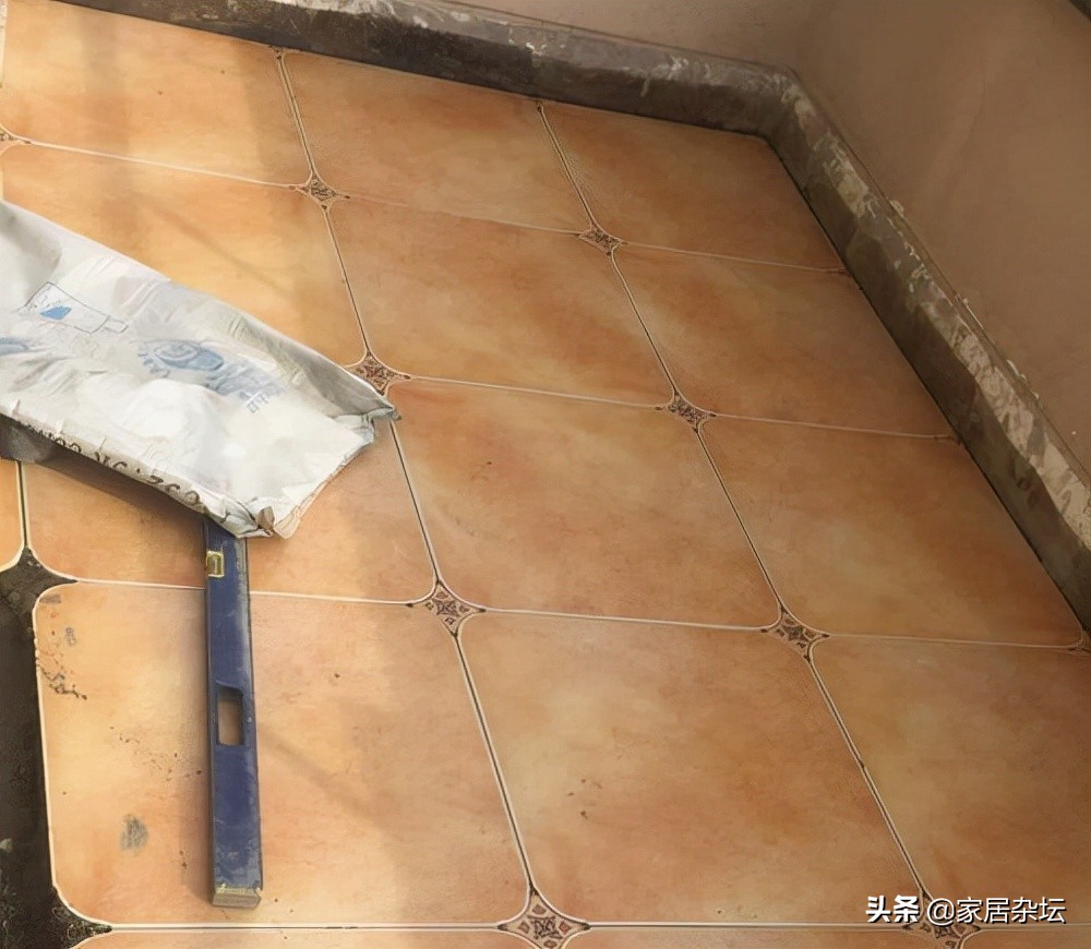 地砖怎么看好坏(地砖怎么看质量好坏)